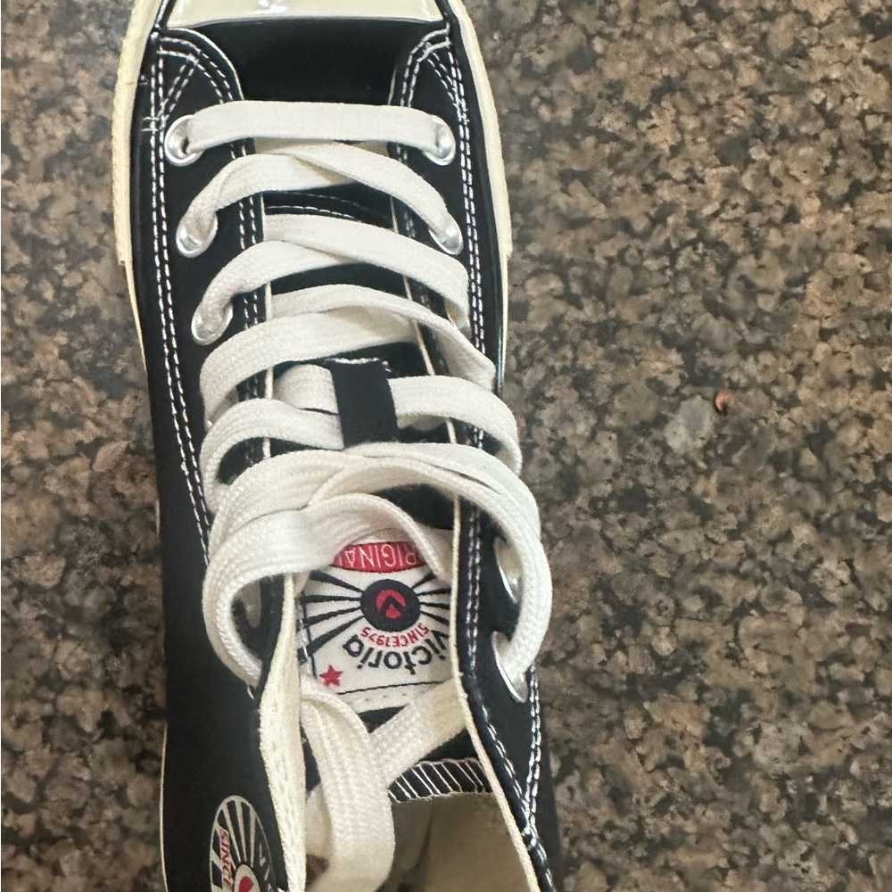 White High-Top Sneakers with Star Logo - Picture 5 of 7